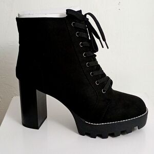 NEW Suede Platform Boots Black